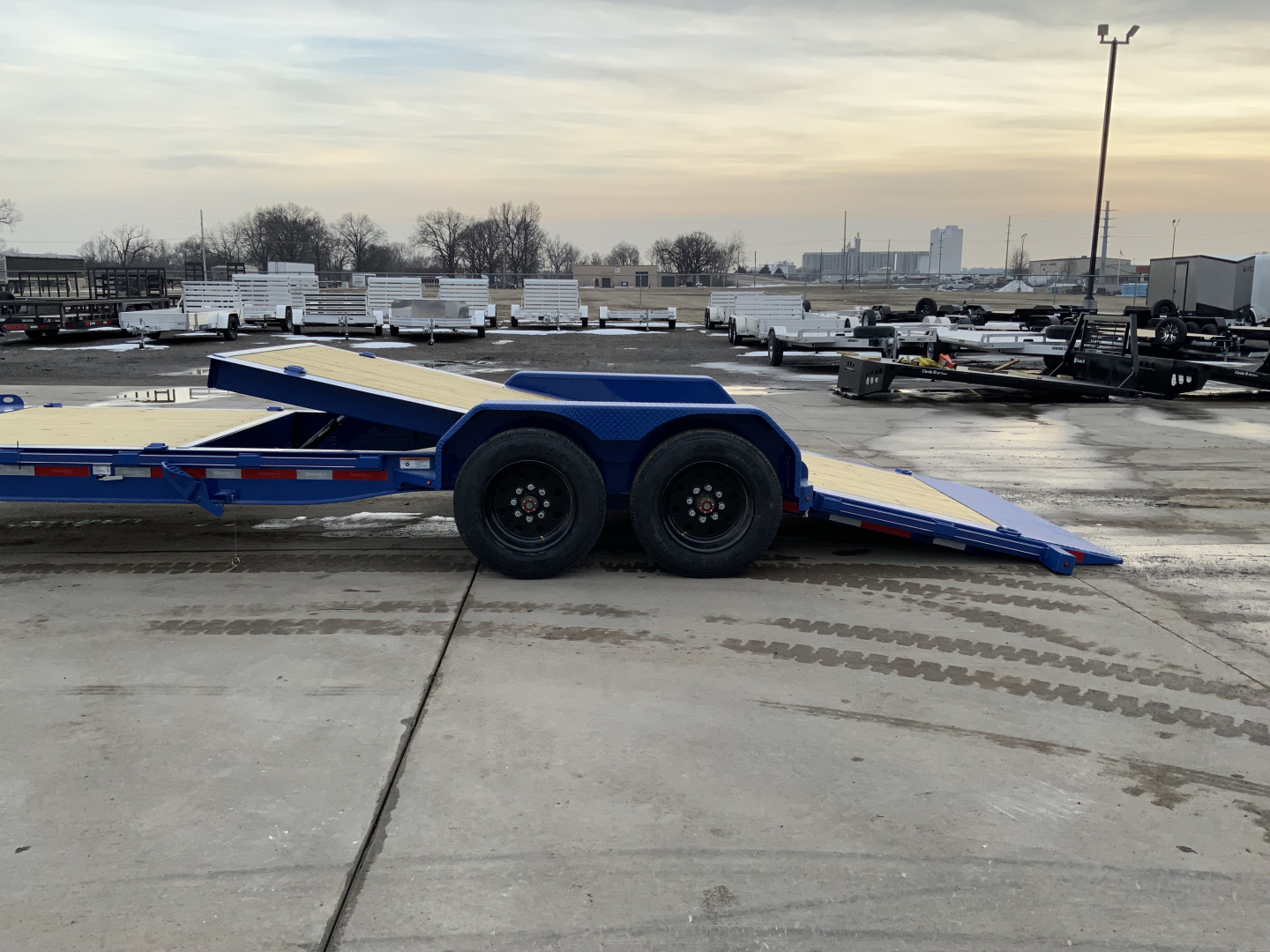 New 2026 Diamond C HDT 208 22 X 80 Tilt Trailer