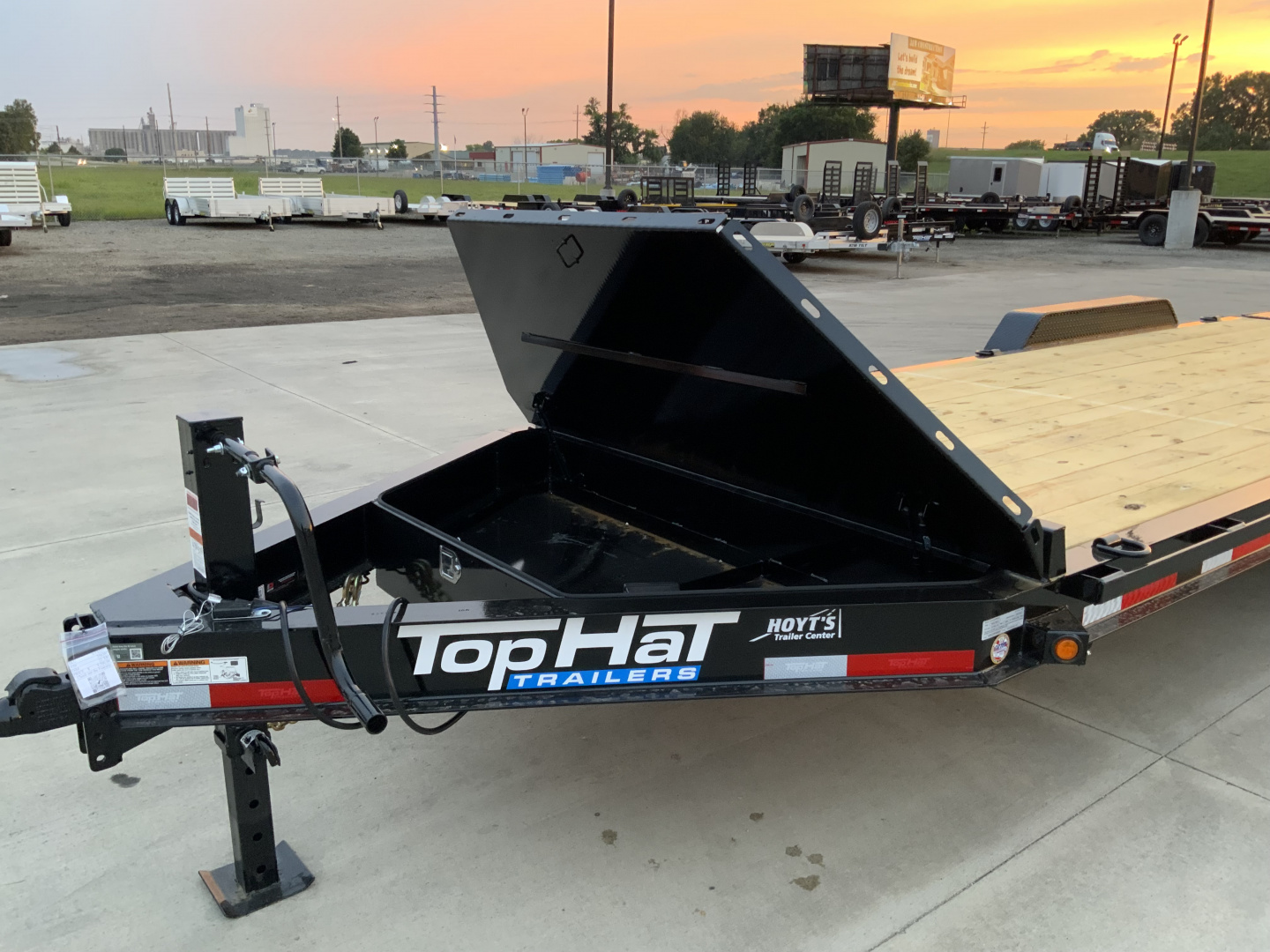New 2026 Top Hat EB16 22 X 83 Equipment Trailer