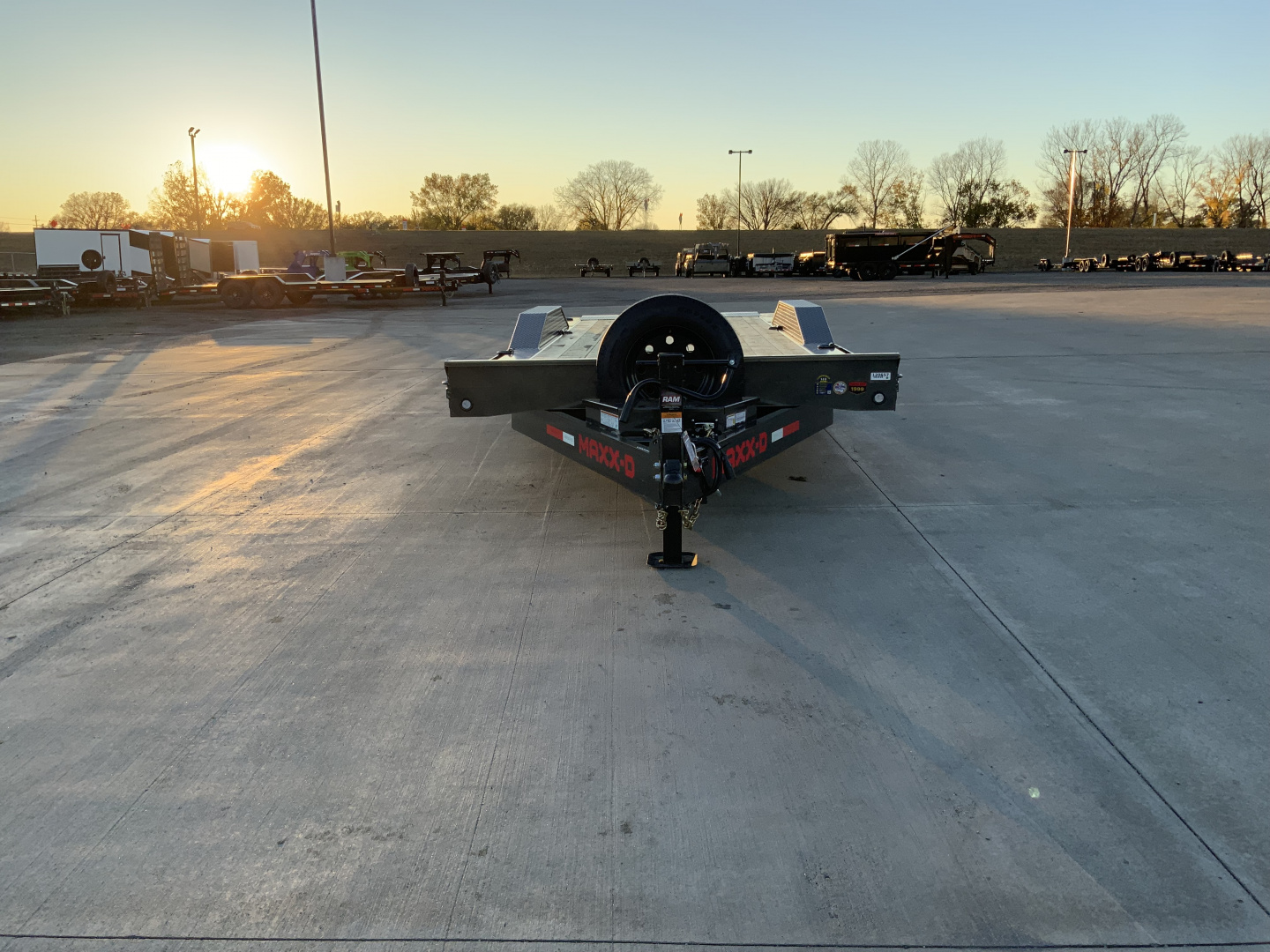 New 2025 MAXX-D T8X 100 X 22 Tilt Trailer