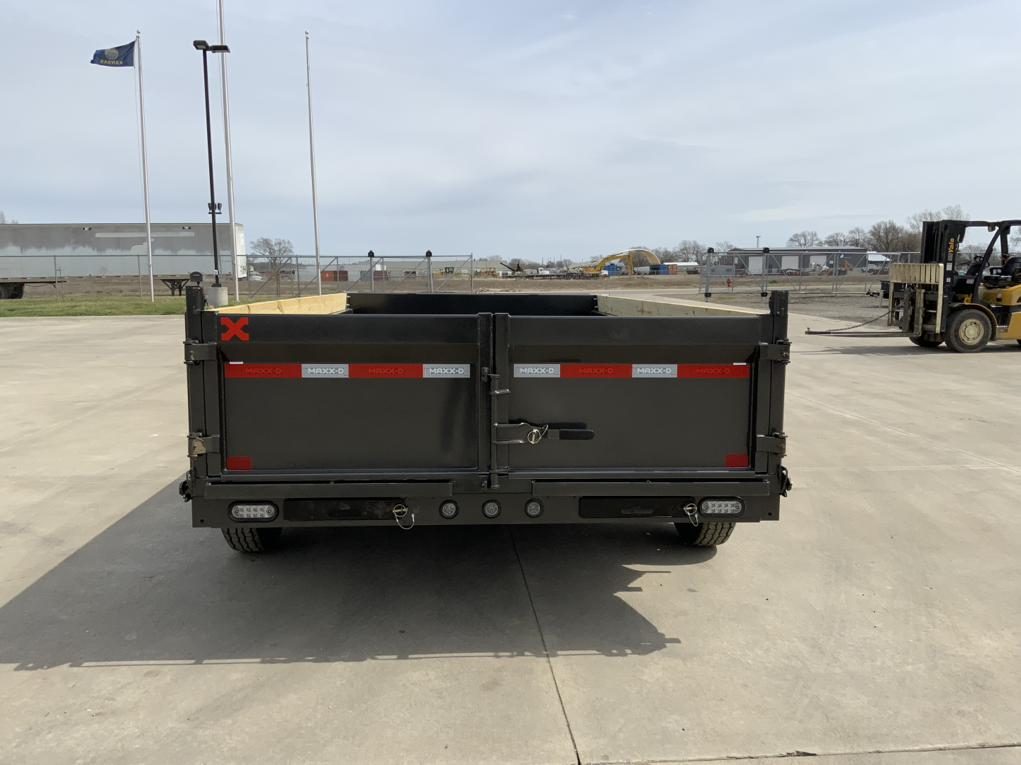 New 2025 MAXX-D DKX 83 X 14 Dump Trailer