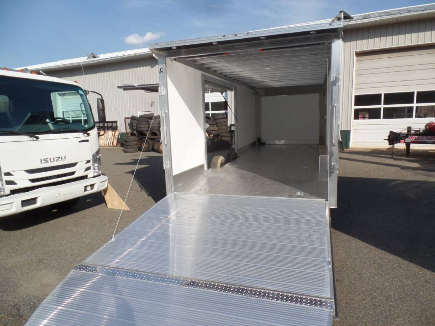 New EXAMPLE / SPECIAL ORDER / 2026 ALCOM SCH8524-10K Car / Racing Trailer