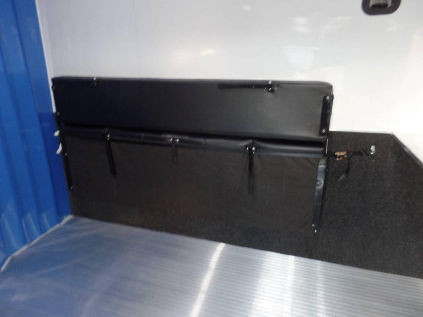 New EXAMPLE / Pictures of Custom Enclosed Gooseneck / ATC Model QSTAG8538+0-2T7.0K