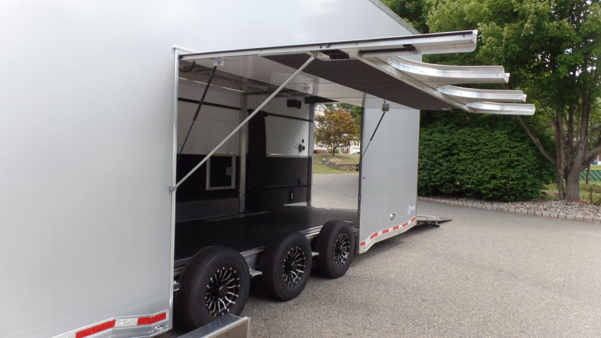 New EXAMPLE, CUSTOM, ATC 30 FT. STACKER / CUSTOM 900 SERIES / Pictures