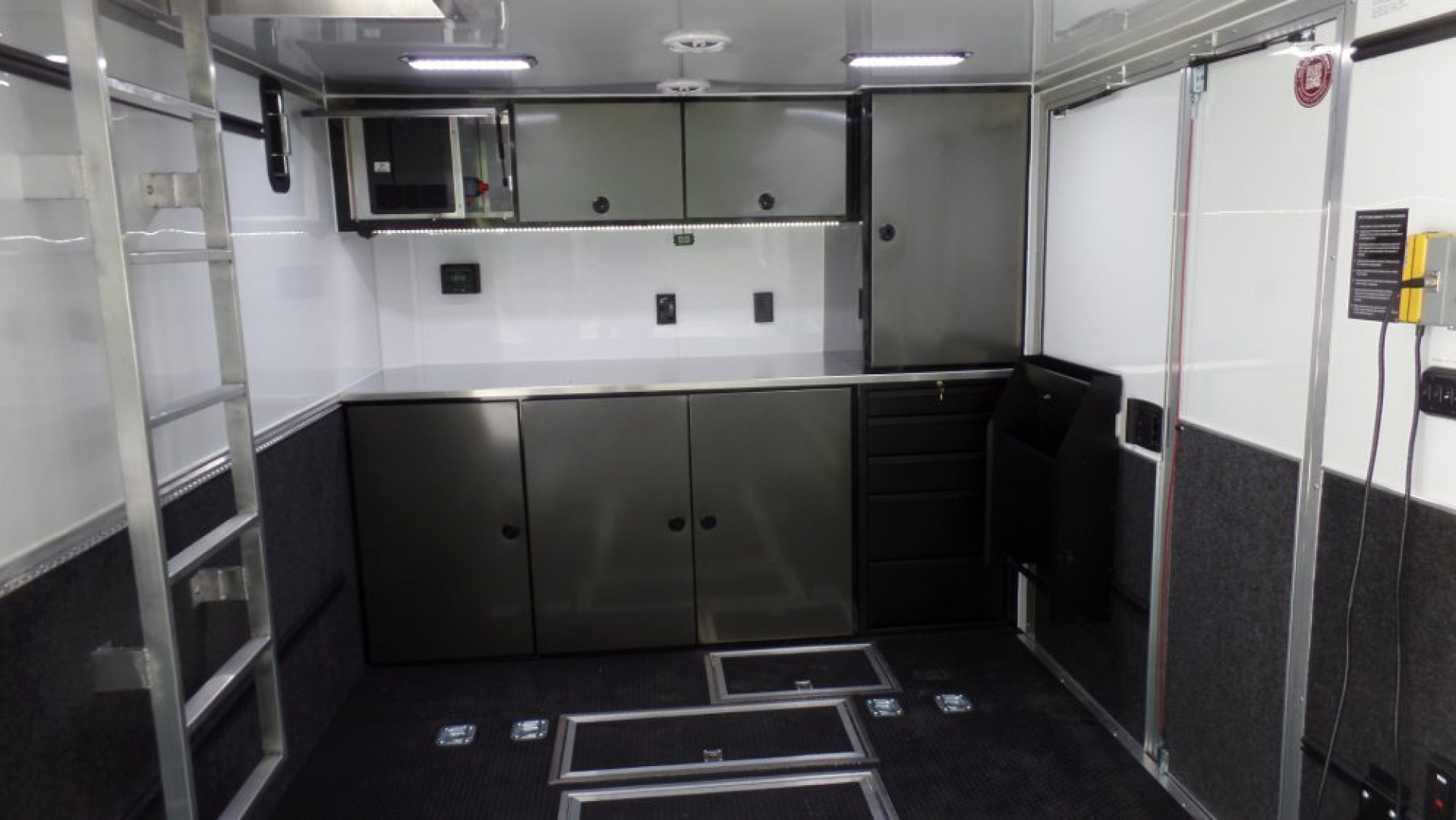 New EXAMPLE, CUSTOM, ATC 30 FT. STACKER / CUSTOM 900 SERIES / Pictures