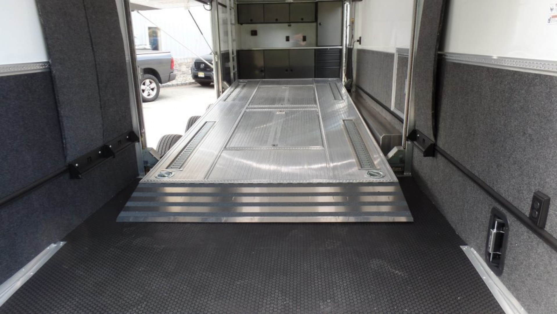 New EXAMPLE, CUSTOM, ATC 30 FT. STACKER / CUSTOM 900 SERIES / Pictures