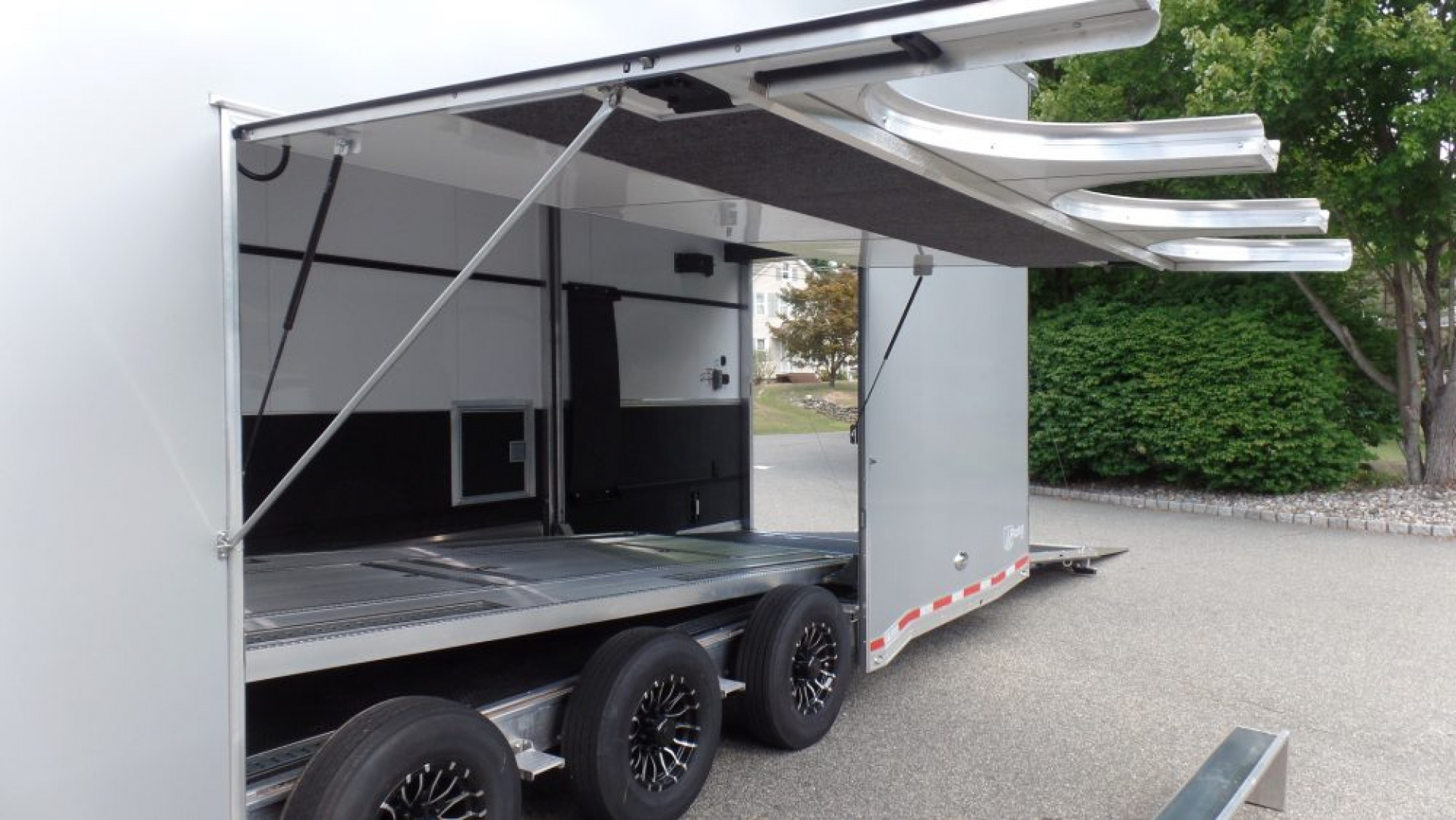 New EXAMPLE, CUSTOM, ATC 30 FT. STACKER / CUSTOM 900 SERIES / Pictures