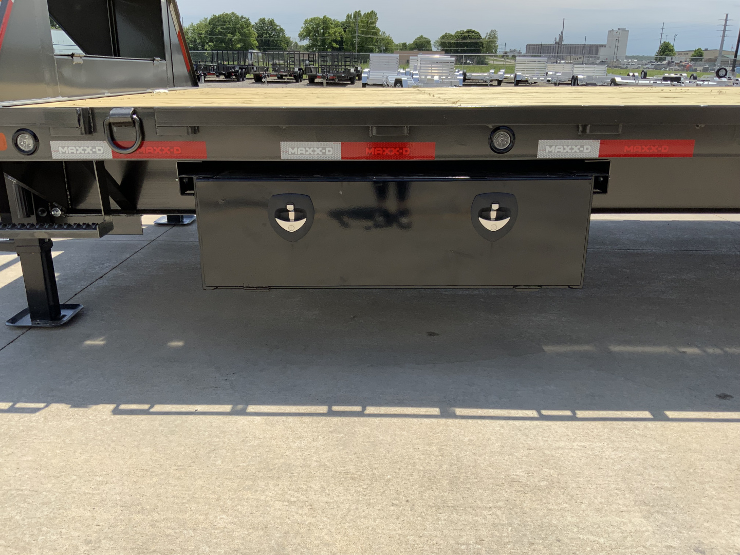 New 2025 MAXX-D GSX 208 102 X 28 Deckover Trailer