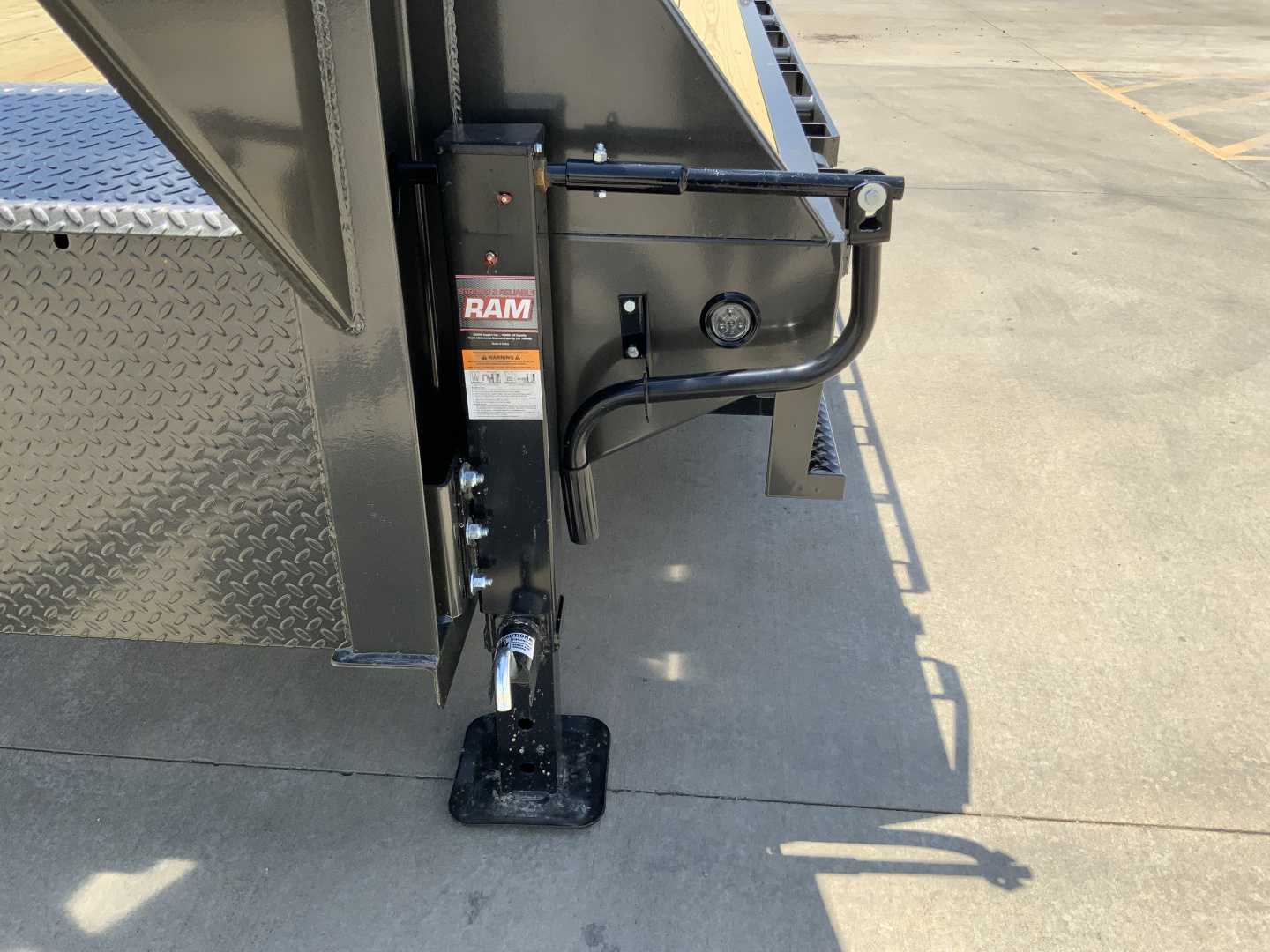 New 2025 MAXX-D GSX 208 102 X 28 Deckover Trailer