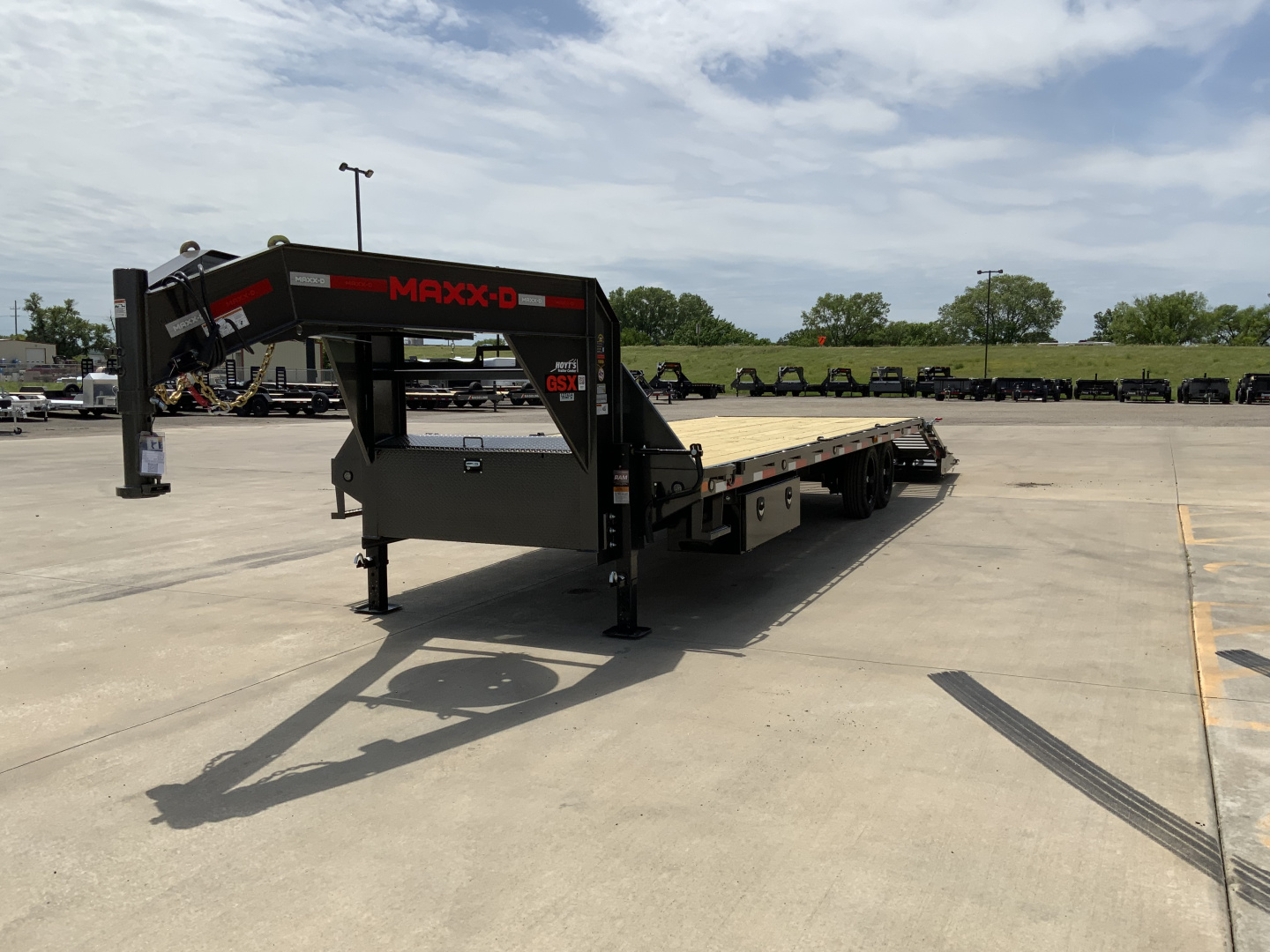 New 2025 MAXX-D GSX 208 102 X 28 Deckover Trailer