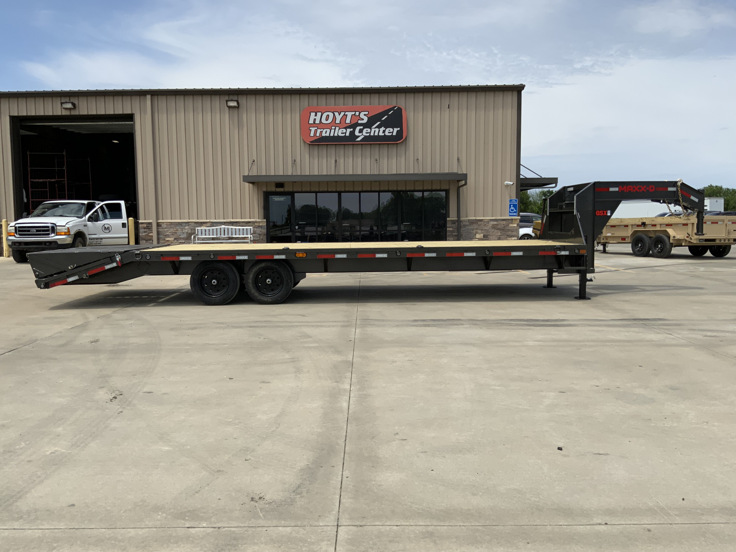 New 2025 MAXX-D GSX 208 102 X 28 Deckover Trailer