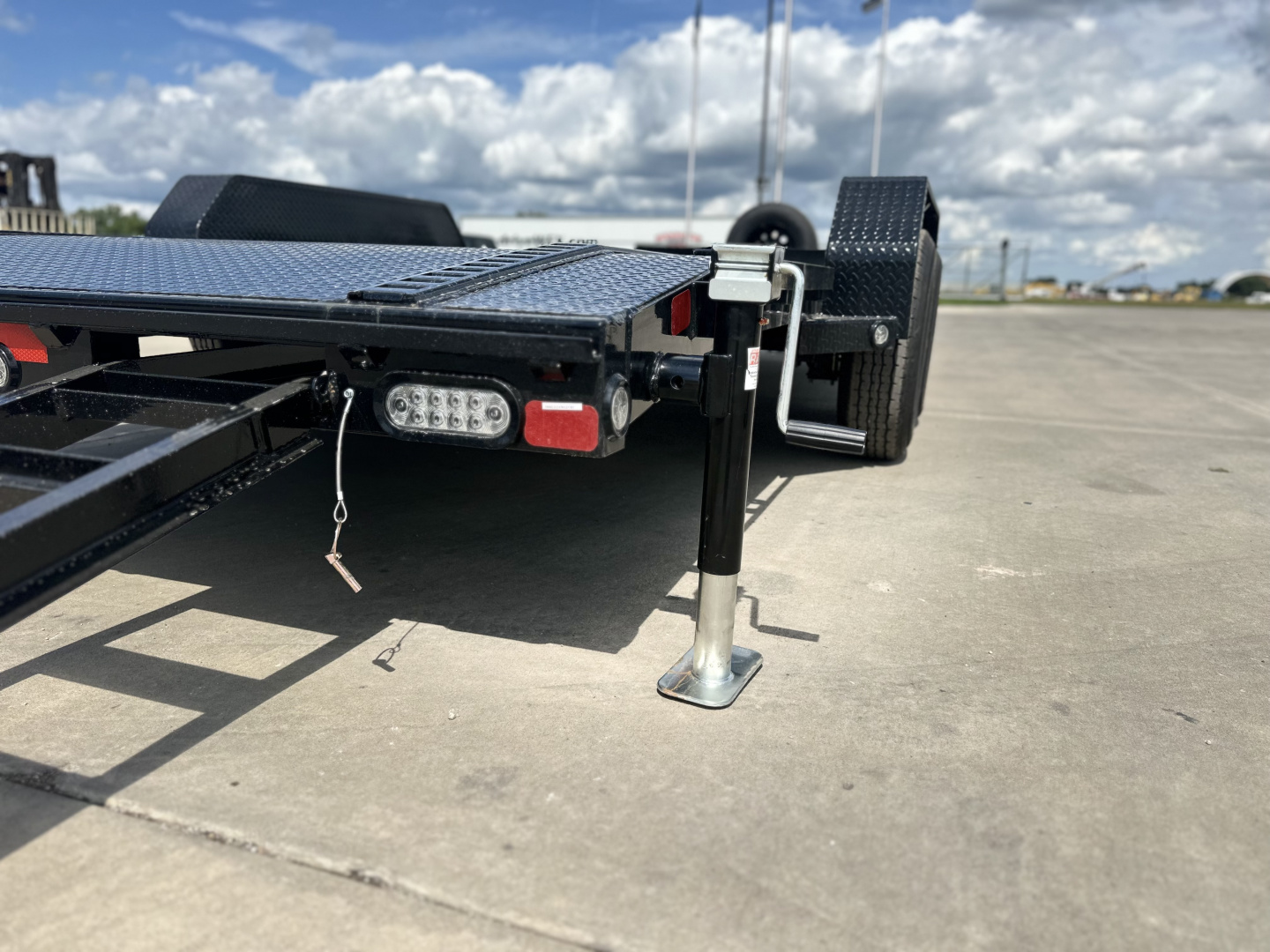 New 2026 MAXX-D C5X 252 20 X 83 Car Hauler