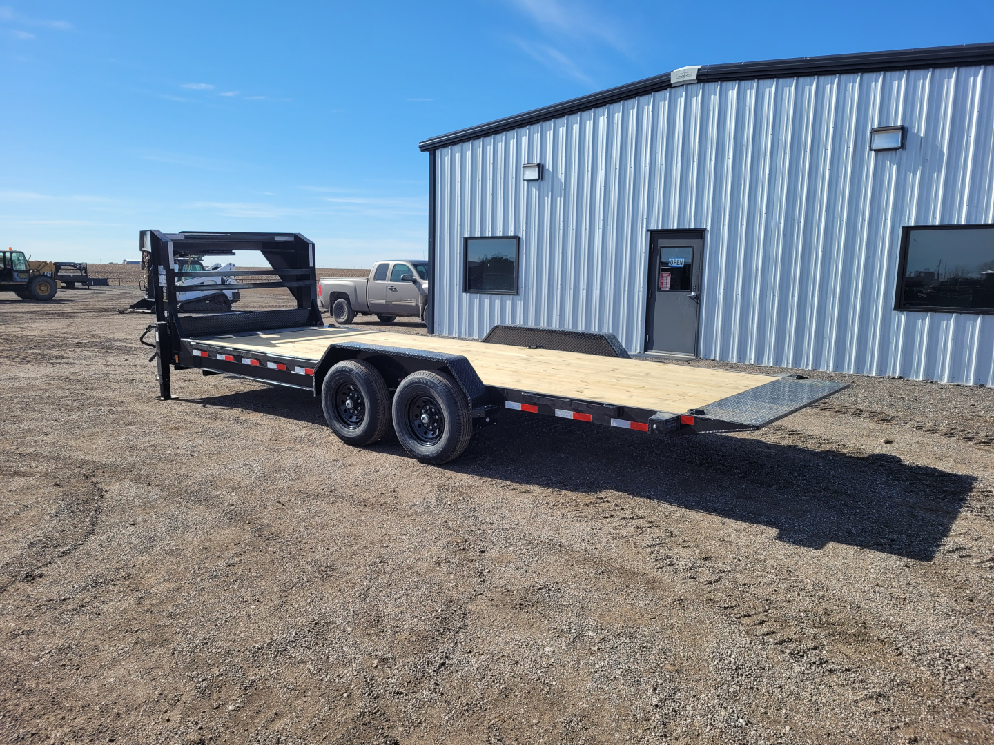 New 2026 Load Trail 83"x22' Gooseneck Rapid Loader Hyd Tilt Trailer