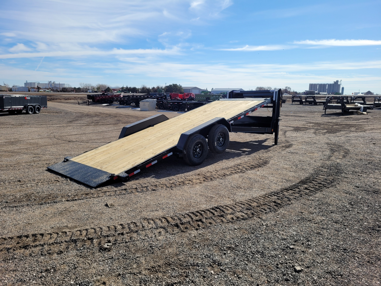 New 2026 Load Trail 83"x22' Gooseneck Rapid Loader Hyd Tilt Trailer
