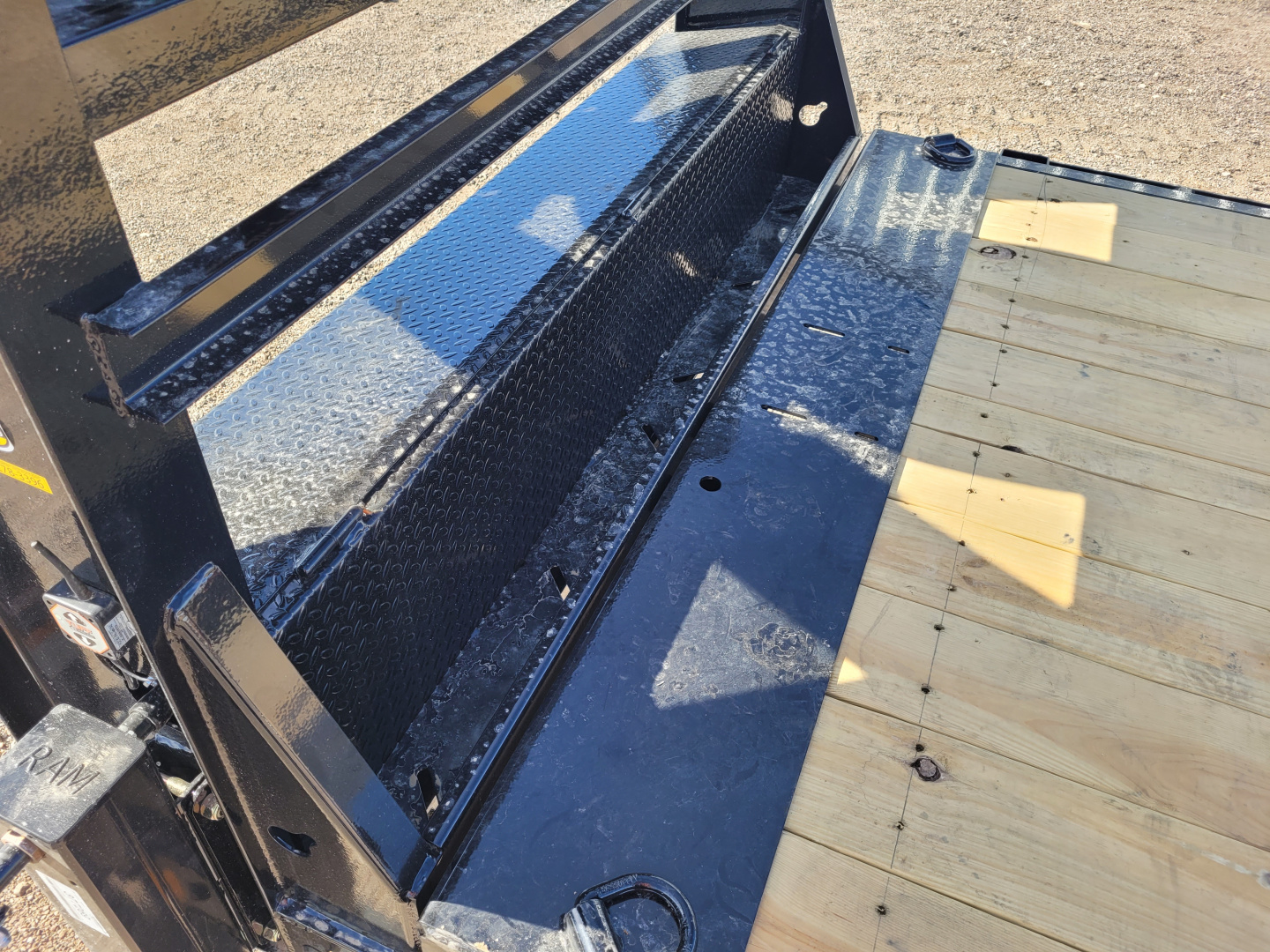 New 2026 Load Trail 83"x22' Gooseneck Rapid Loader Hyd Tilt Trailer