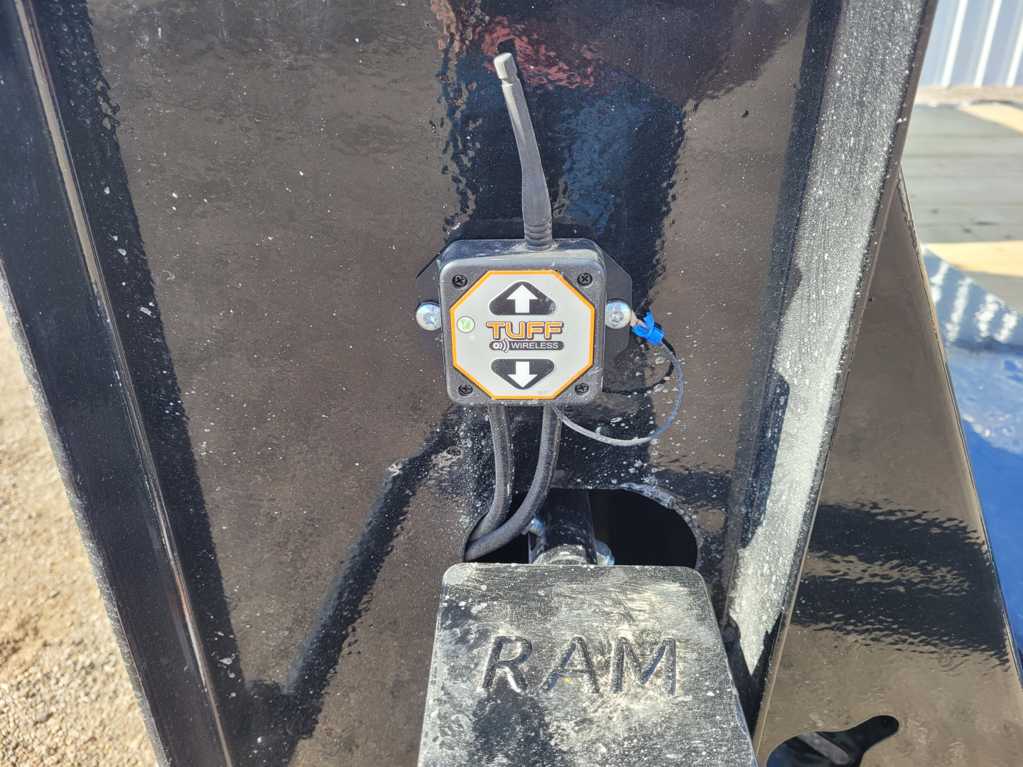 New 2026 Load Trail 83"x22' Gooseneck Rapid Loader Hyd Tilt Trailer