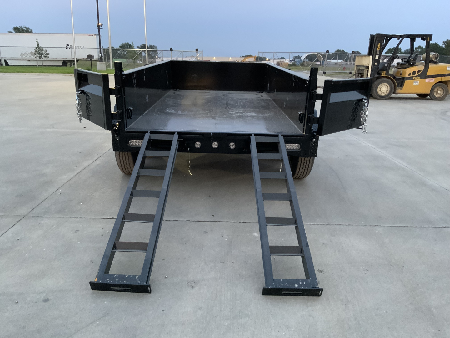 New 2026 MAXX-D D6X 60 X 10 Dump Trailer