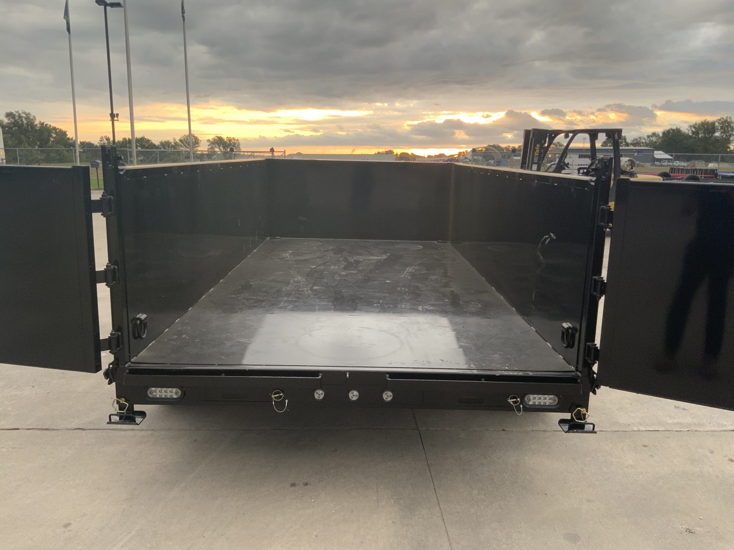 New 2026 MAXX-D DJX 83 X 14 Dump Trailer