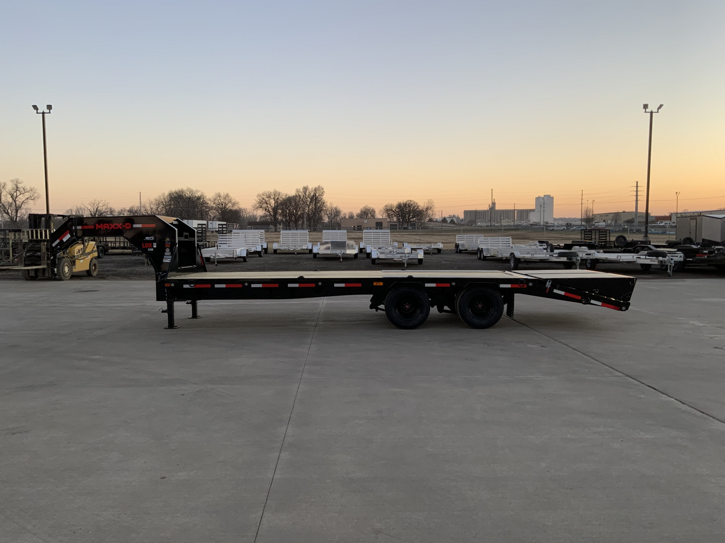 New 2026 MAXX-D LDX 25 X 102 Deckover Trailer