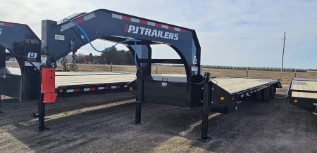 New 2026 PJ Trailers 102  x 32' Low-Pro Flatdeck with Duals & Hydraulic Jacks