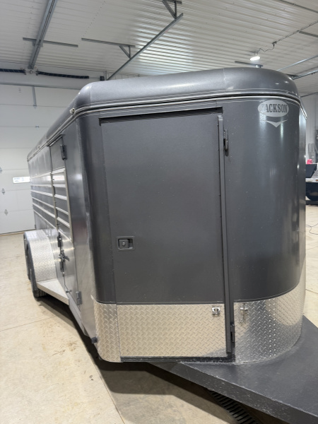 Used 2022 Jackson Jackson 6 pen Stock / Stock Combo Trailer