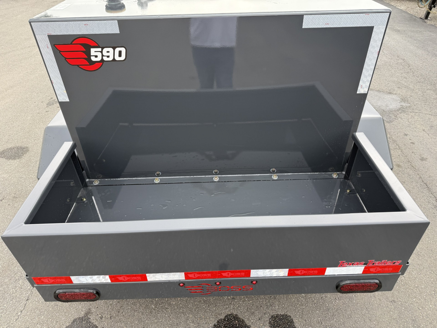 New FT590052 BOSS TRAILERS 590 GALLON FUEL TRAILER