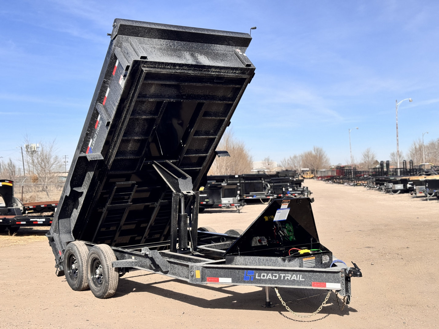 New 2026 Load Trail 7-14 Dump W/ Hydraulic Jack 7K Axles