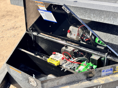 New 2026 Load Trail 7-14 Dump W/ Hydraulic Jack 7K Axles