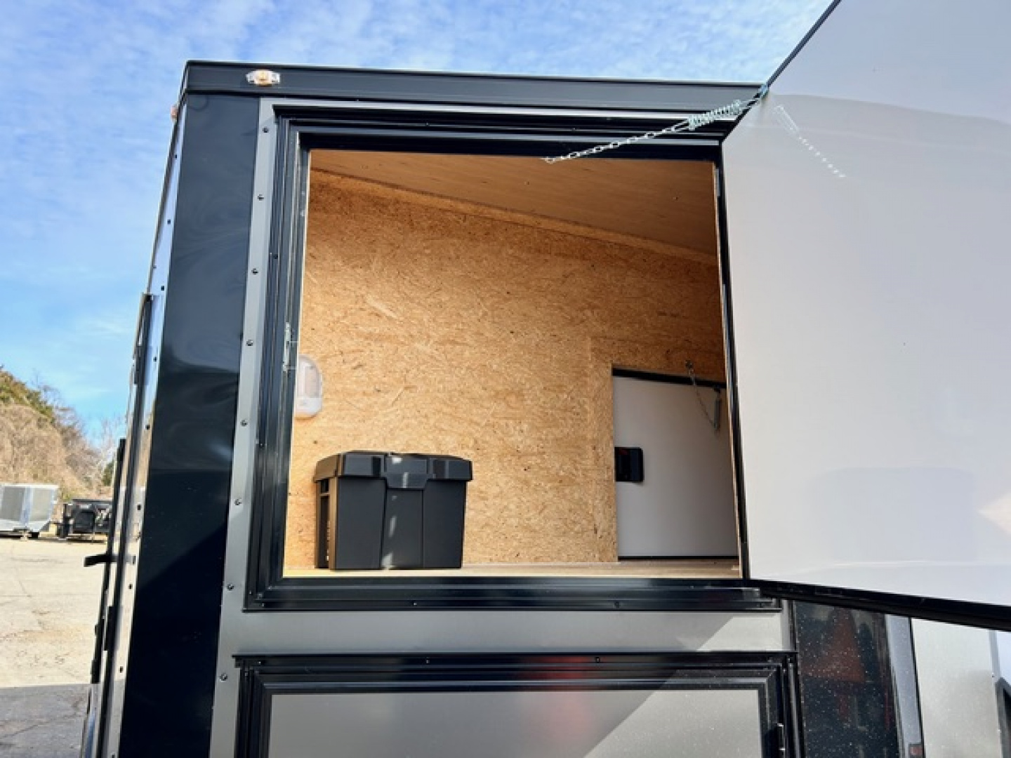 New 2026 Outlaw Trailers 8.5x18 7k Cargo / Enclosed Trailer-CUSTOM