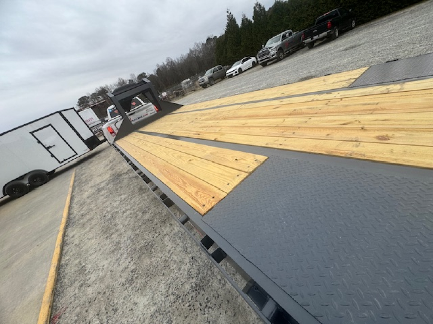New 2026 Triple Crown Trailers TC GN22-30DT Equipment Trailer