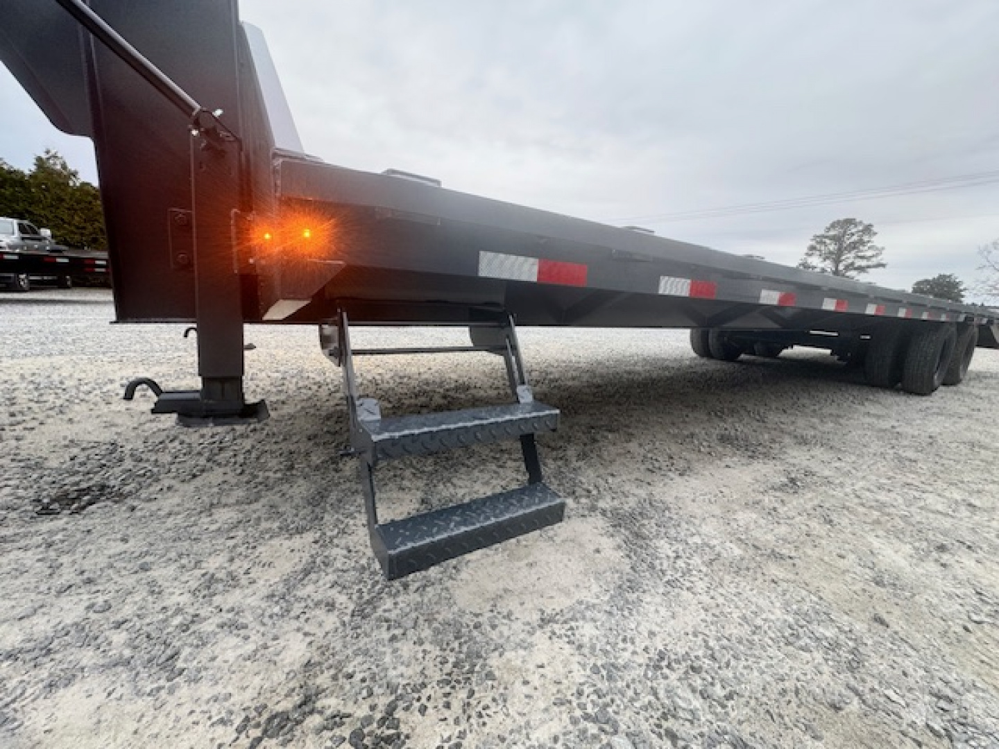 New 2026 Triple Crown Trailers TC GN22-30DT Equipment Trailer