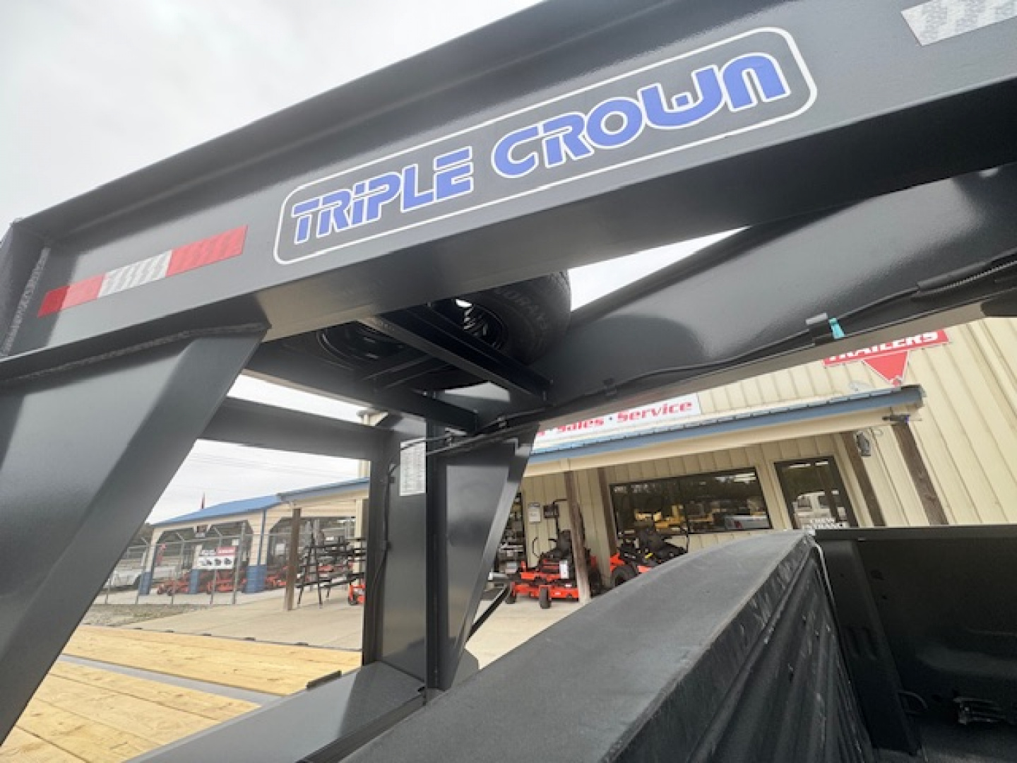 New 2026 Triple Crown Trailers TC GN22-30DT Equipment Trailer