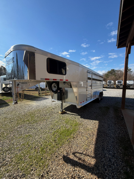 Consignment 2024 Cimarron Trailers Lonestar Stock Combo 20' Horse Trailer