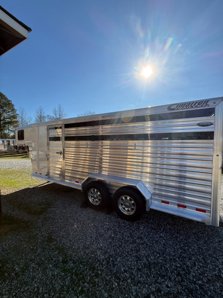 Consignment 2024 Cimarron Trailers Lonestar Stock Combo 20' Horse Trailer