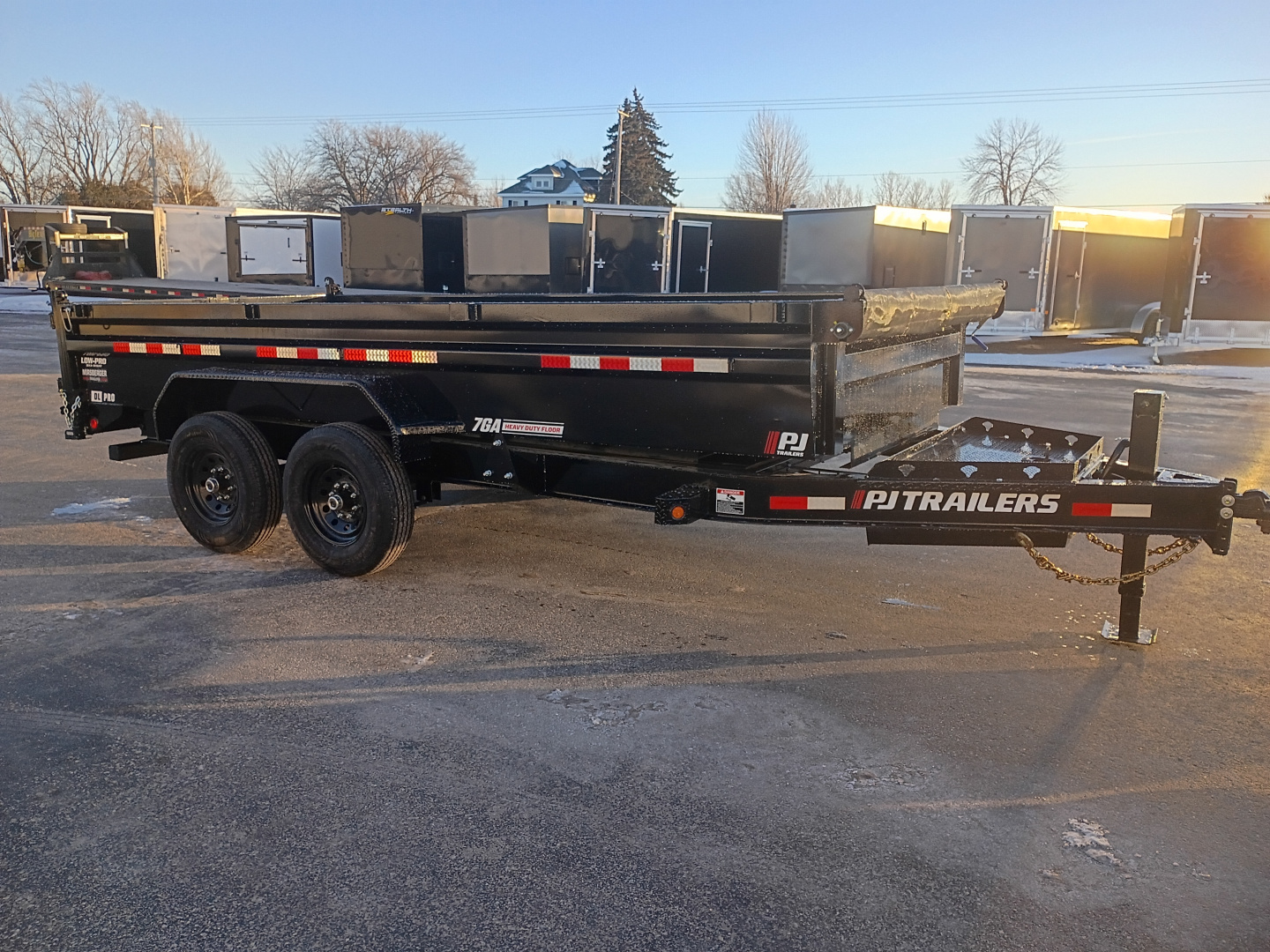 New 2026 PJ Trailers DL162