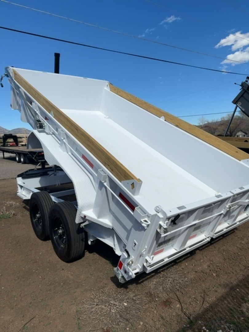 New 2026 Diamond C Tandem Axle Telescopic Dump/14,900 GVWR/82"X14'X24"