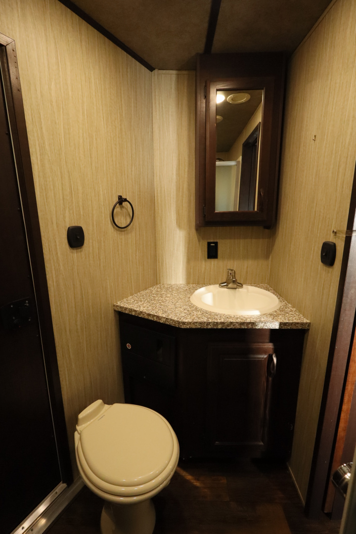 Used 2020 Bison Trailers 3 Horse LQ Horse Trailer