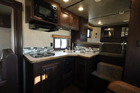 Used 2020 Bison Trailers 3 Horse LQ Horse Trailer