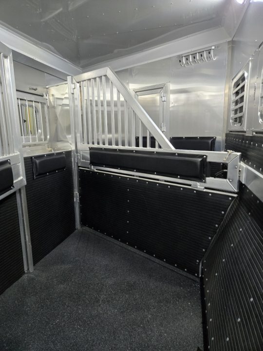 New 2026 Platinum Coach 4H Outlaw Conversion Horse Trailer