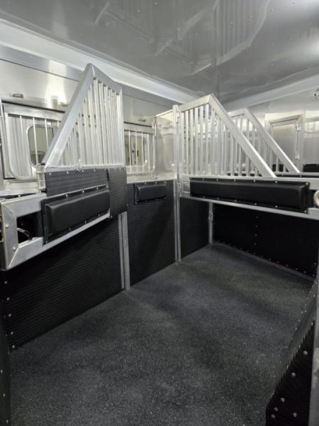 New 2026 Platinum Coach 4H Outlaw Conversion Horse Trailer