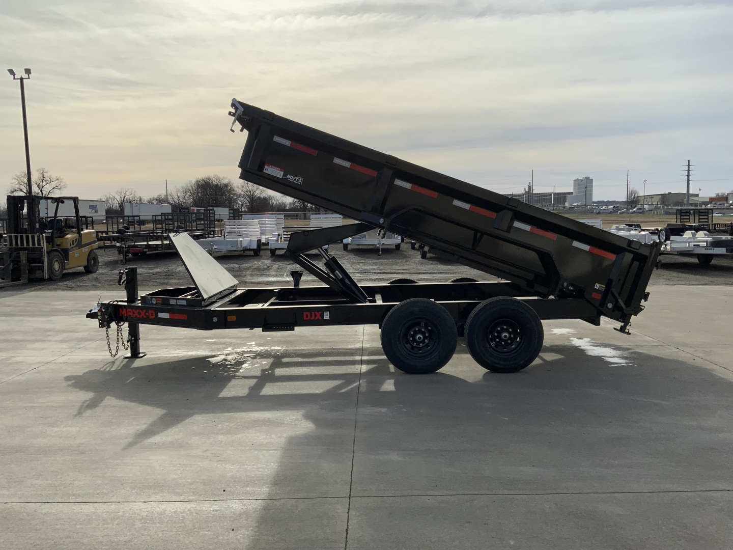 New 2026 MAXX-D DJX 14 X 83 Dump Trailer