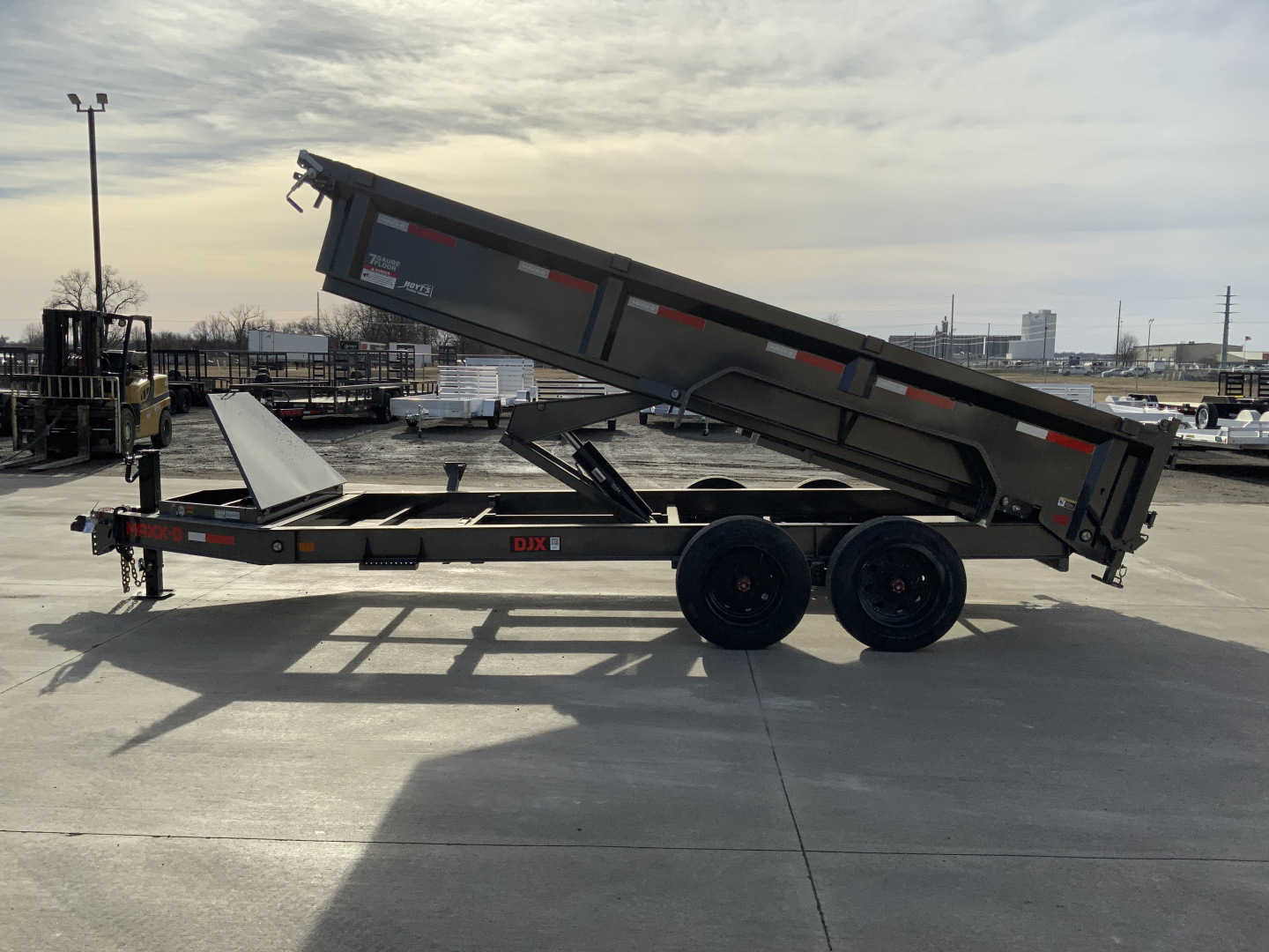 New 2026 MAXX-D DJX 14 X 83 Dump Trailer