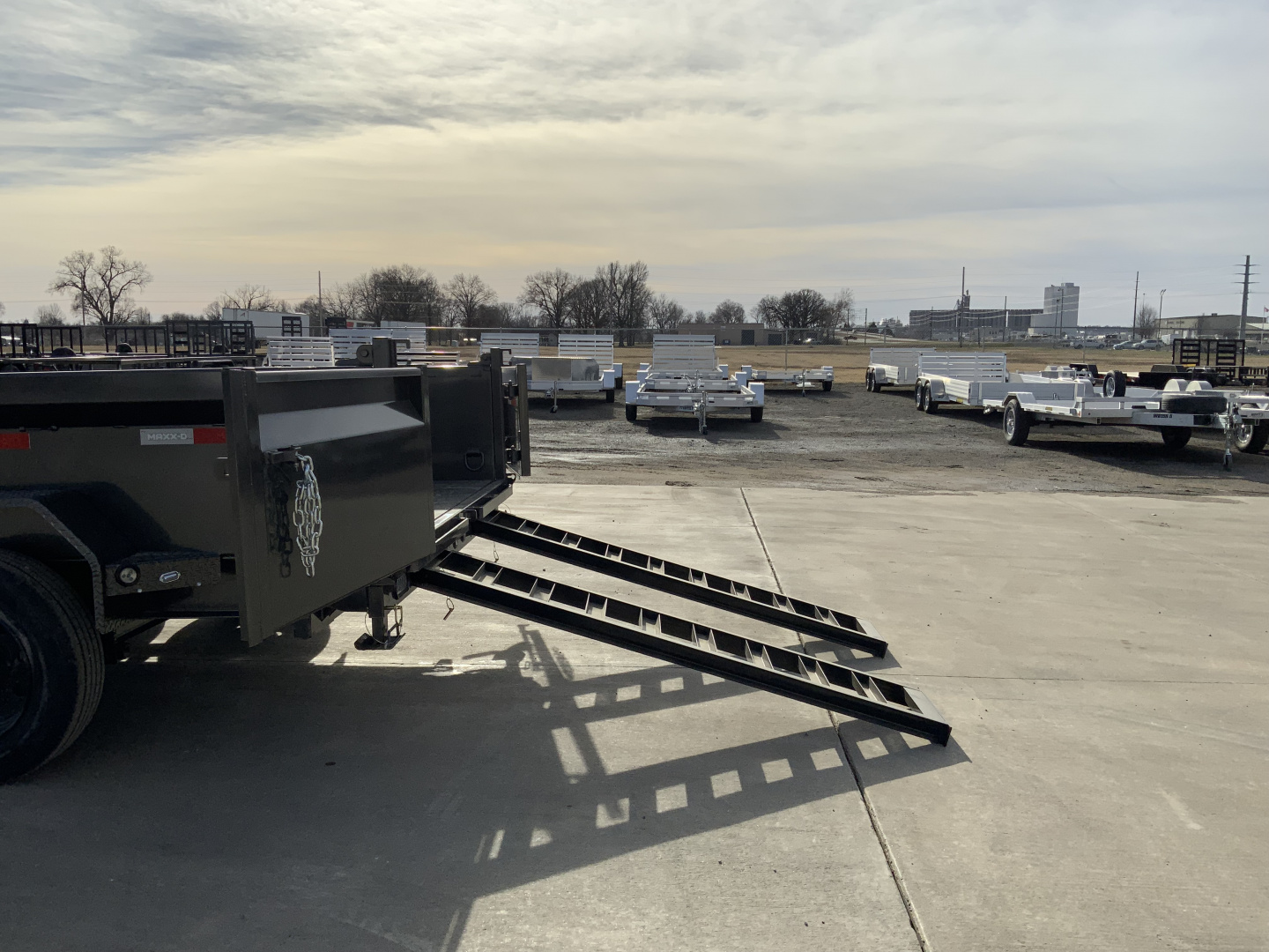 New 2026 MAXX-D DJX 14 X 83 Dump Trailer