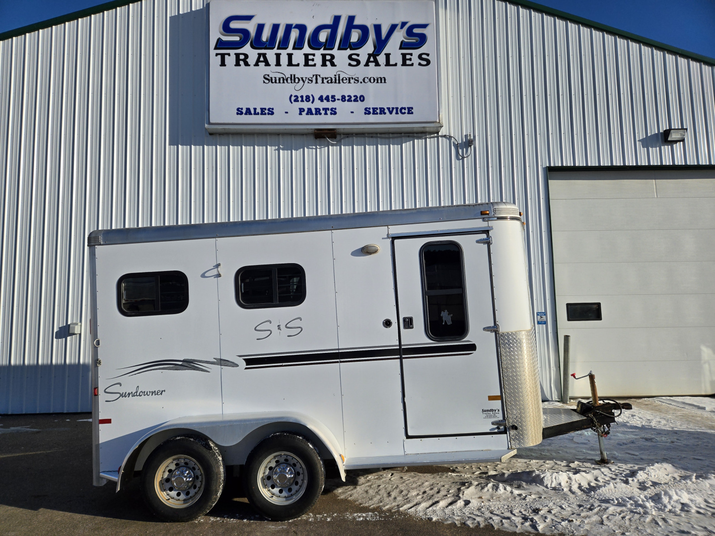 Used 2005 Sundowner 2 Horse Trailer
