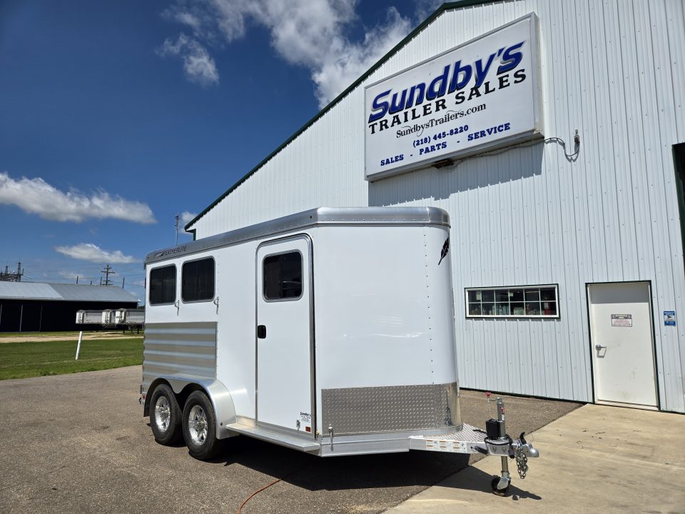 Used 2023 Featherlite 2 Horse Trailer