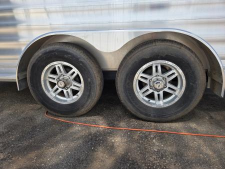 Used 2023 Featherlite 2 Horse Trailer