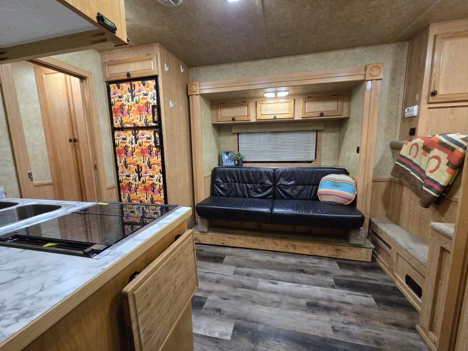 Used 2008 Exiss 4H Horse Trailer