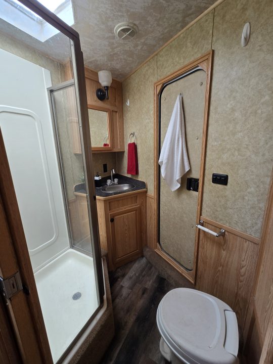 Used 2008 Exiss 4H Horse Trailer