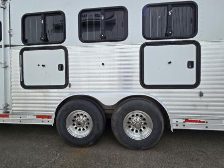Used 2008 Exiss 4H Horse Trailer