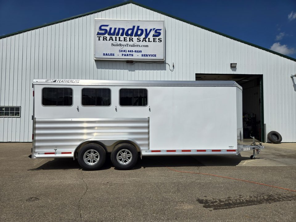 New 2026 Featherlite 7348-STD 3 Horse Trailer