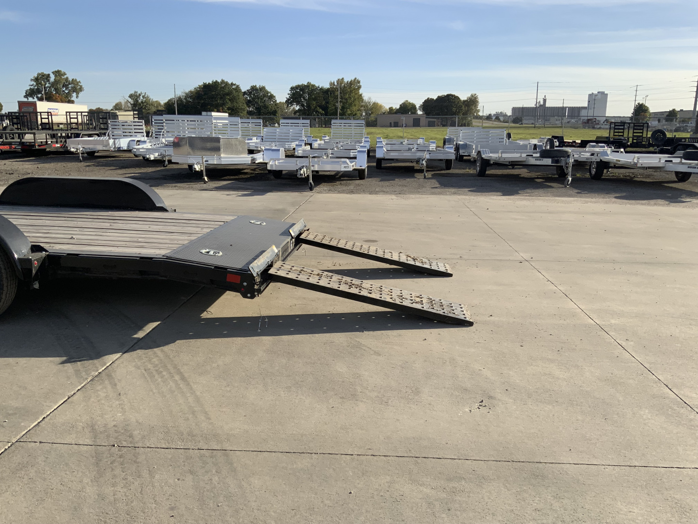 Used 2025 Diamond C Trailers GTF 206 83 X 20 Car Hauler